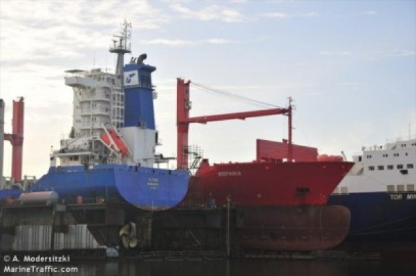 Port-containerul Hispania va arbora steagul României